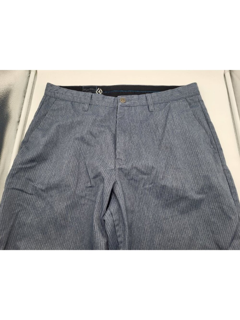 VOLCOM Frickin Stripe Chino Shorts Men SZ 36 Corpo Class y2k grunge skater blue - Picture 3 of 11